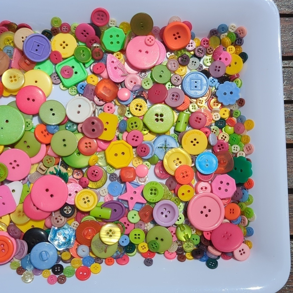 Craft Buttons - Picture 5 of 5
